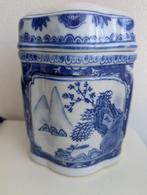 Blauw-Witte Chinese Porseleinen Pot met Deksel – 20e Eeuw –, Ophalen