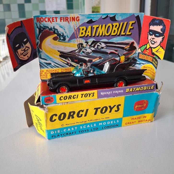 Corgi Toys Batmobile 267,first issue,matt black,boxed., Hobby en Vrije tijd, Modelauto's | 1:43, Gebruikt, Auto, Corgi, Ophalen of Verzenden