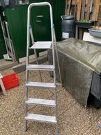 Stevige trap met 5 treden, Doe-het-zelf en Verbouw, Ladders en Trappen, Ophalen, Gebruikt, Trap, Minder dan 2 meter
