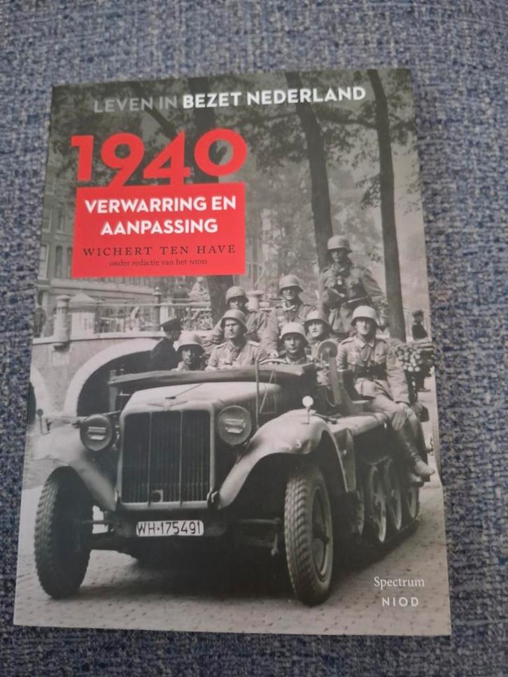 Leven in Bezet Nederland 1940, Boeken, Oorlog en Militair, Zo goed als nieuw, Tweede Wereldoorlog, Ophalen of Verzenden