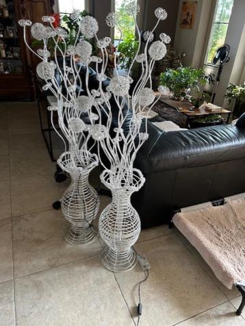 2 Halogeen vloerlampen beschikbaar voor biedingen