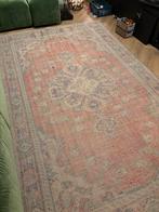 Turks tapijt 200x290cm - Roze, paars, beige, Gebruikt, Beige, Ophalen of Verzenden, 200 cm of meer