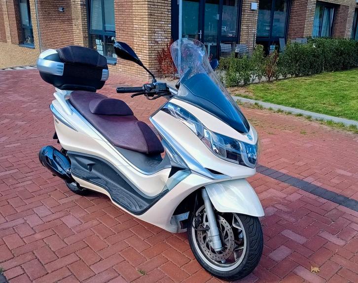 Piaggio X10 350cc, Motoren, Motoren | Piaggio, Particulier, Scooter, 12 t/m 35 kW, 4 cilinders, Ophalen