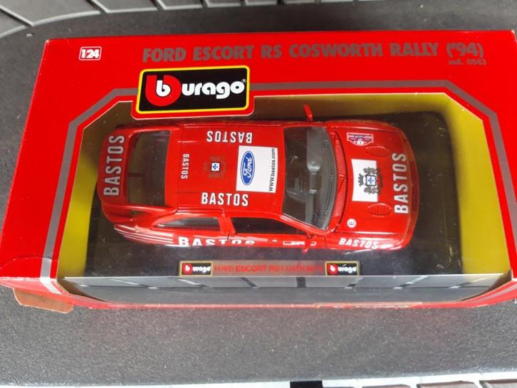 Ford Escort RS Cosworth "Bastos " - Bburago 1:24, Hobby en Vrije tijd, Modelauto's | 1:24, Zo goed als nieuw, Auto, Bburago, Ophalen of Verzenden
