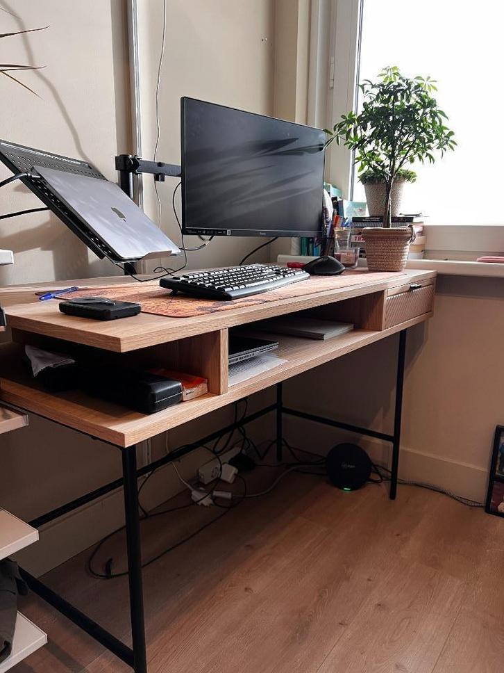 Modern bureau met dubbele tafelblad en opbergruimte, Huis en Inrichting, Bureaus, Zo goed als nieuw, Bureau, Ophalen