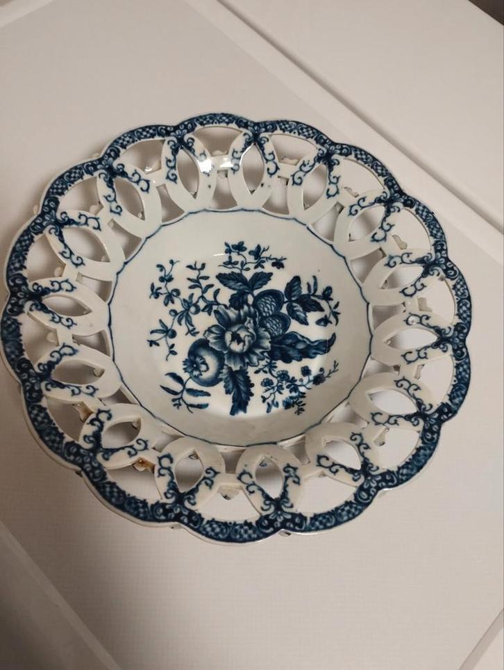 Antiek Worcester netvormig porseleinen mand periode +/- 1770, Antiek en Kunst, Antiek | Porselein, Ophalen of Verzenden