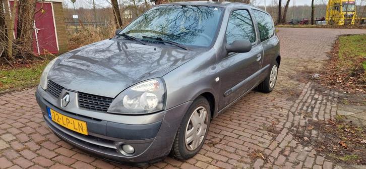 Renault Clio 1.4 16V  AUTOMAAT 2003 Inruil mogelijk, Auto's, Renault, Bedrijf, Clio, Airbags, Alarm, Boordcomputer, Cruise Control