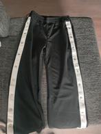 Dames broek zwart met knopen aan de zijkant, Kleding | Dames, Broeken en Pantalons, Maat 42/44 (L), Ophalen of Verzenden, Zo goed als nieuw