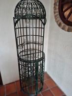 Gietijzeren groen wijnrek in ronde vogelkooi vorm., Ophalen, 15 tot 25 flessen, Zo goed als nieuw, Metaal