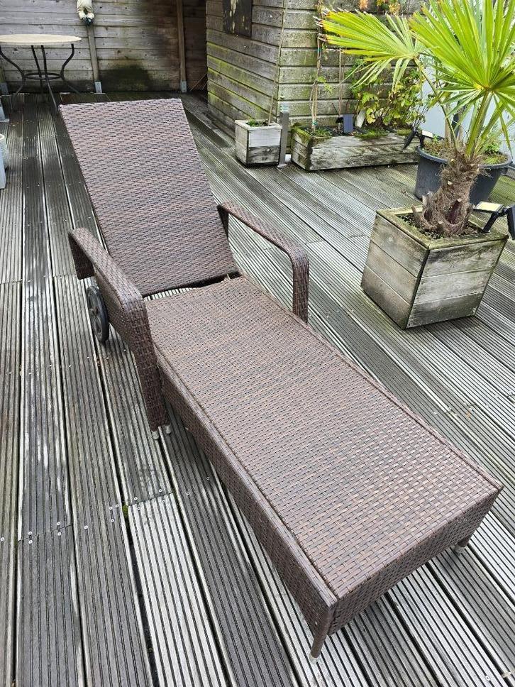 Poly-rattan  tuinligstoel, Tuin en Terras, Ligbedden, Zo goed als nieuw, Rotan, Verstelbaar, Verrijdbaar, Ophalen