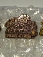 Speldjes KNBLO vrijwilliger avondvierdaagse, Ophalen of Verzenden, Overige soorten, Nederland, Embleem of Badge