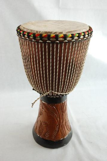 NIEUW!  Kangaba Senegal, teak wood, goat skin, nylon string beschikbaar voor biedingen