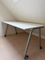 IKEA bureau Tafel met Wieltjes, Huis en Inrichting, Bureaus, Ophalen, Met wielen, Gebruikt, Bureau