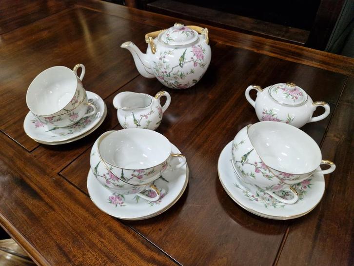Puntgaaf Saji Japans thee servies, Antiek en Kunst, Antiek | Servies compleet, Ophalen of Verzenden