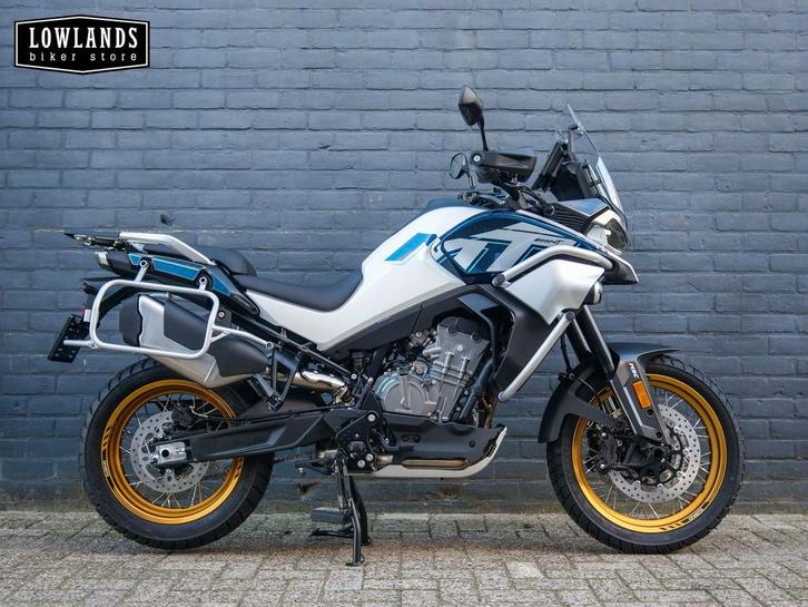 CFMOTO 800 MT EXPLORE GT (bj 2025 model 2026), Motoren, Motoren | CFMOTO, Bedrijf, Overig, 2 cilinders