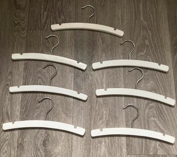 7 kledinghangers baby nieuw beschikbaar voor biedingen