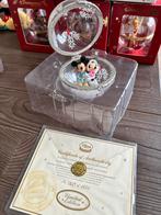 Disney store limited Mickey en Minnie ornament, Verzamelen, Mickey Mouse, Ophalen of Verzenden, Zo goed als nieuw, Beeldje of Figuurtje