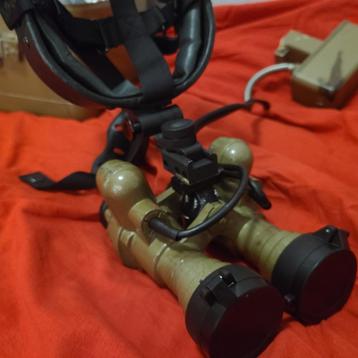 Hoofdharnas nachtkijker Belomo (incl PNV57E adapter) beschikbaar voor biedingen