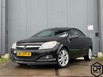 Opel Astra TwinTop 1.8 Cosmo | APK 11-2026 | STOELVERW|LEDER, Voorwielaandrijving, Gebruikt, Zwart, 4 cilinders