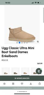 Uggs mini sand maat 38 schoenen, Kleding | Dames, Ophalen, Zo goed als nieuw, Beige, Sneakers of Gympen