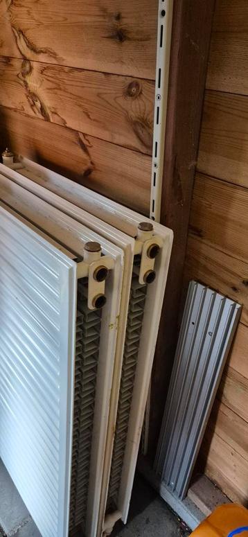 2x Radiator T22 Dubbel Paneel/Lamellen beschikbaar voor biedingen