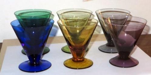 Maastricht Carnaval - K6 Vruchtensap glas op voet, Antiek en Kunst, Antiek | Glas en Kristal, Ophalen of Verzenden