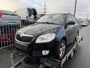 Skoda Fabia Combi 1.4-16V Sport 2008 veel onderdelen voorrad beschikbaar voor biedingen