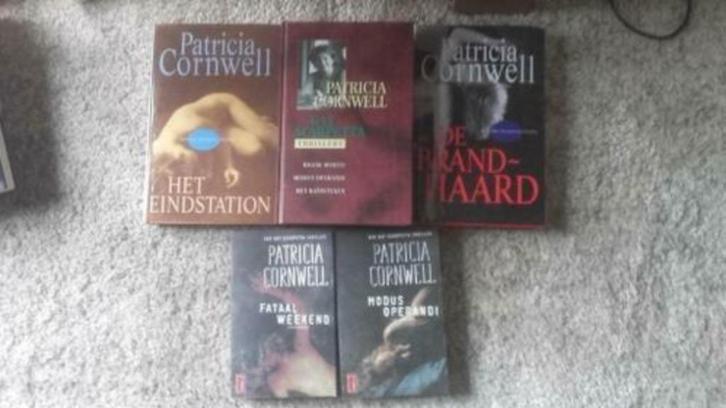 Kay Scarpetta-boeken Patricia Cornwell 5x, Boeken, Thrillers, Gelezen, Amerika, Ophalen of Verzenden