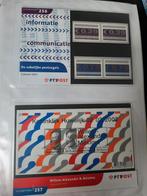 PTT Mapjes No.256 T/M 387 in vier Davo albums Nom. Euro 348, Postzegels en Munten, Verzenden, Na 1940, Postfris