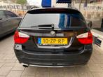 BMW 3 Serie Touring 318i Business Line NL AUTO/CLIMA/NAVI/NW, Achterwielaandrijving, Zwart, Handgeschakeld, 1405 kg