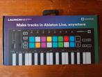 Novation Launchkey mini, Muziek en Instrumenten, Midi-apparatuur, Ophalen of Verzenden, Zo goed als nieuw