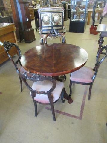 Oer 11511 ANTIEKE mahonie ronde tafel met 4 stoelen beschikbaar voor biedingen