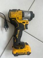 DeWalt Slagtol in koffer. DCF801D2 12 v 2 ah, Ophalen of Verzenden, Gebruikt, 1200 watt of meer, 70 mm of meer