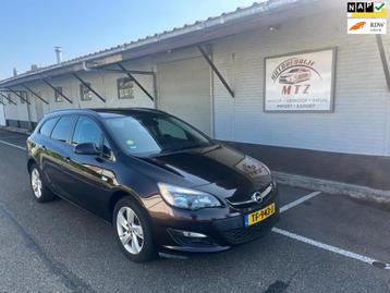 Opel Astra Sports Tourer 1.6 CDTi Business + DEALER OH / RIJ beschikbaar voor biedingen