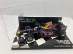 Red Bull Racing - Sebastian Vettel - Showcar 2010 Lim. 3.384, Ophalen of Verzenden, MiniChamps, Zo goed als nieuw, Auto