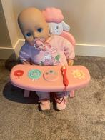 Baby Annabel inclusief kleertjes en interactieve kinderstoel, Ophalen of Verzenden, Zo goed als nieuw, Babypop