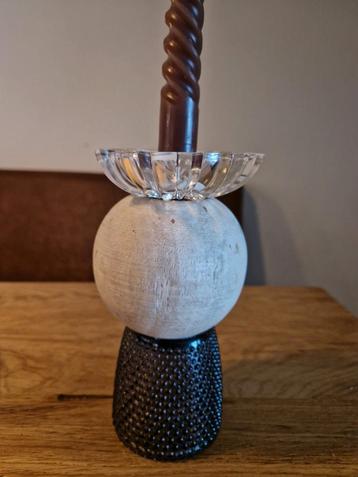 Upsycle kaarsenstandaard  beschikbaar voor biedingen