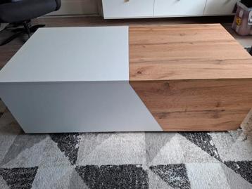 Uitschuifbare salontafel met opbergruimte beschikbaar voor biedingen