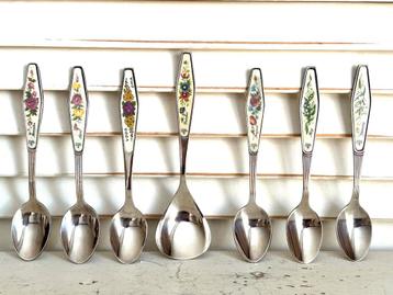 Vintage Royal Albert lepeltjes Flower of the month 7 stuks beschikbaar voor biedingen