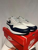 NIEUW IN DOOS! Maat 49,5 - Nike Air Max 1 Armory Navy, Verzenden, Zwart, Nike, Nieuw