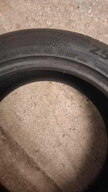  Contintal     Goede banden 19 inch beschikbaar voor biedingen