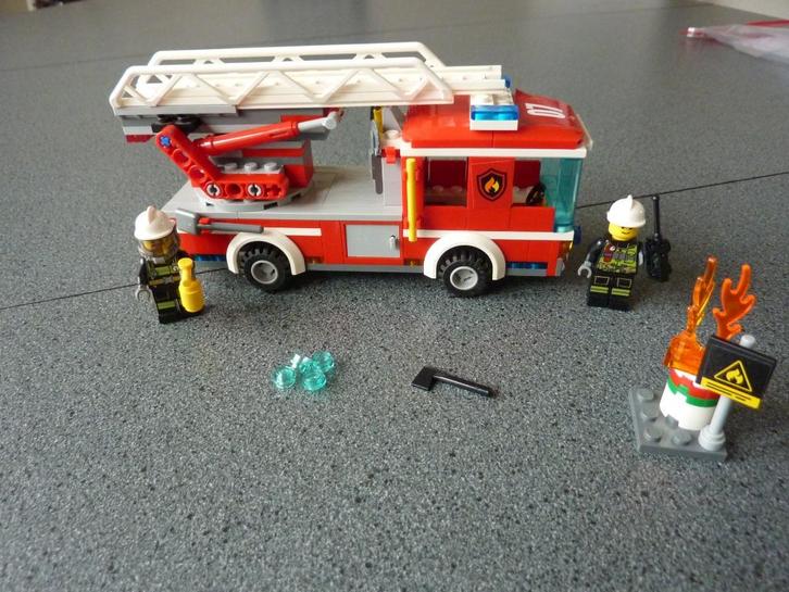 Lego City 60107 Ladderwagen, Kinderen en Baby's, Speelgoed | Duplo en Lego, Gebruikt, Lego, Complete set, Ophalen of Verzenden