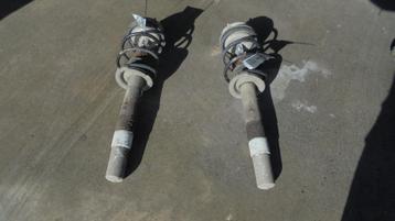 veerpoot / schokdemper L+R voor BMW 5 model e60/61 beschikbaar voor biedingen