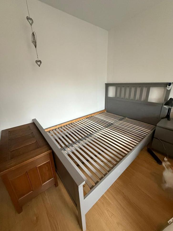 Ikea hemnes bed 140x200cm grijs als nieuw, Huis en Inrichting, Slaapkamer | Bedden, Zo goed als nieuw, Tweepersoons, 140 cm, Hout