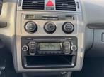 Volkswagen Touran 1.4 TSI Optive Airco Cruise Trekhaak Lm ve, Voorwielaandrijving, Gebruikt, 4 cilinders, Zwart