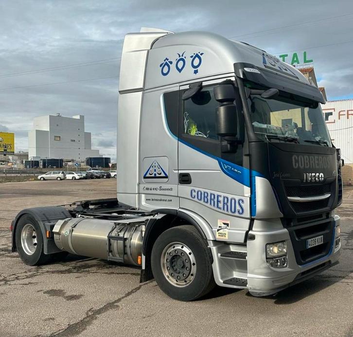 2019 Iveco Stralis AS440S46 - LNG - Alcoa velgen, Auto's, Vrachtwagens, Bedrijf, Iveco, CNG (Aardgas), Euro 6, Automaat, Zilver of Grijs