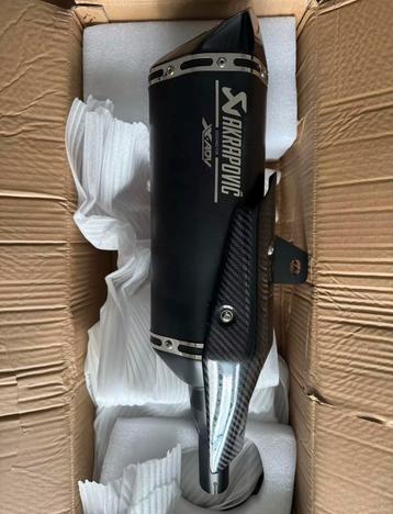 Akrapovic Carbon Zwart uitlaat Honda X ADV 750 2018 / 2024 beschikbaar voor biedingen