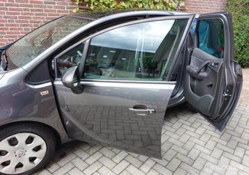 Opel Meriva 1.4 Turbo Cosmo (Panorama/APK 12-7-26/Fietsendr) beschikbaar voor biedingen
