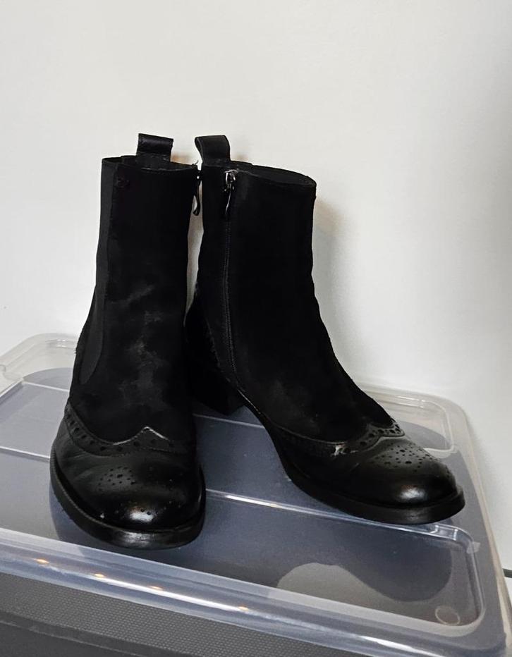 Zwarte Leren & Suède Enkellaarsjes / Brogue Boots Maat 37, Kleding | Dames, Schoenen, Zo goed als nieuw, Lage of Enkellaarzen