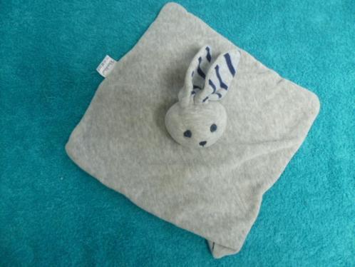 Grijs haas konijn doekje lapje blauw gestreepte achter/oren, Kinderen en Baby's, Speelgoed | Knuffels en Pluche, Zo goed als nieuw
